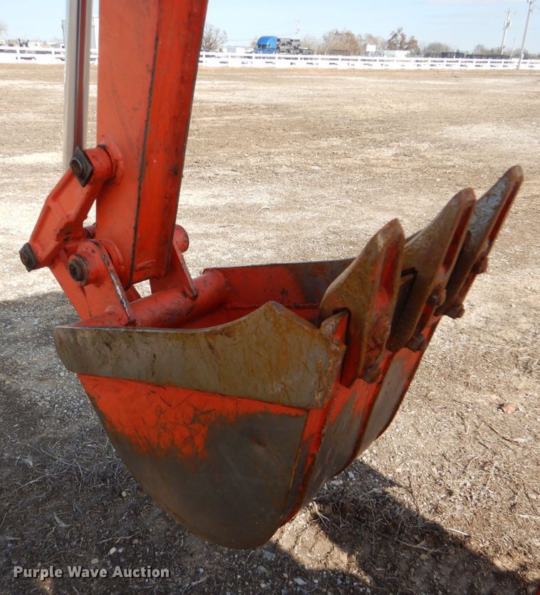 image for item DI3607 2017 Kubota B26  backhoe