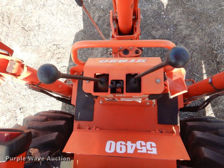 image for item DI3607 2017 Kubota B26  backhoe