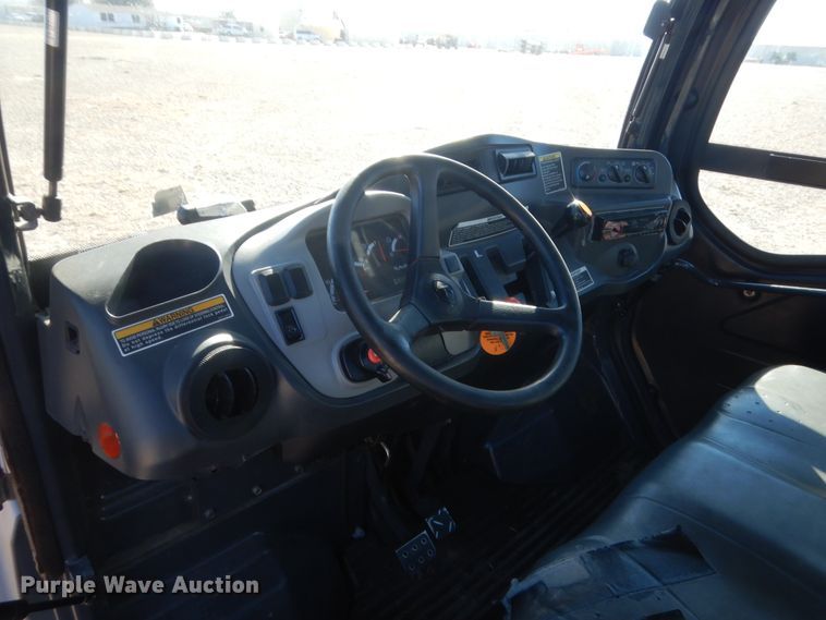 image for item DJ2054 2012 Kubota RTV-1100  utility vehicle