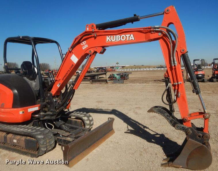 image for item DJ2058 2019 Kubota KX040-4  mini excavator