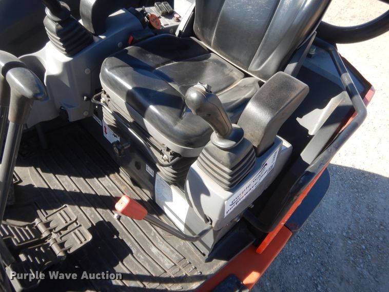 image for item DJ2058 2019 Kubota KX040-4  mini excavator