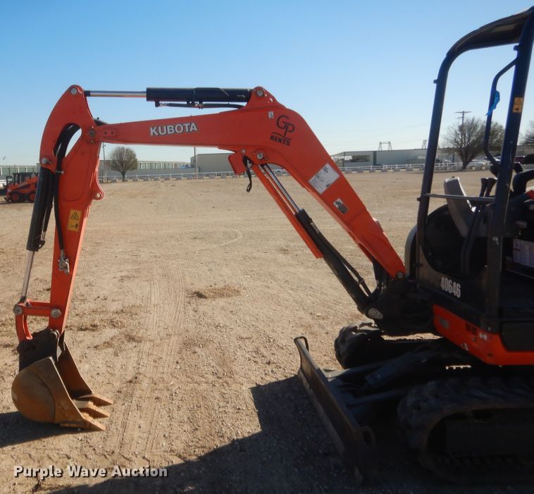 image for item DJ2059 2019 Kubota U27-4  mini excavator
