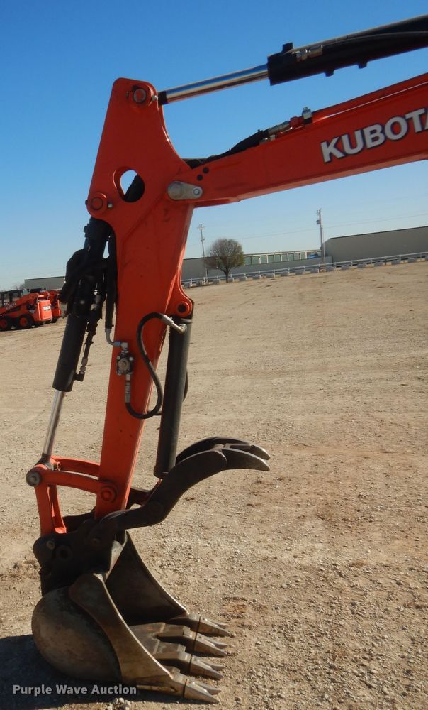 image for item DJ2062 2019 Kubota U35-4  mini excavator