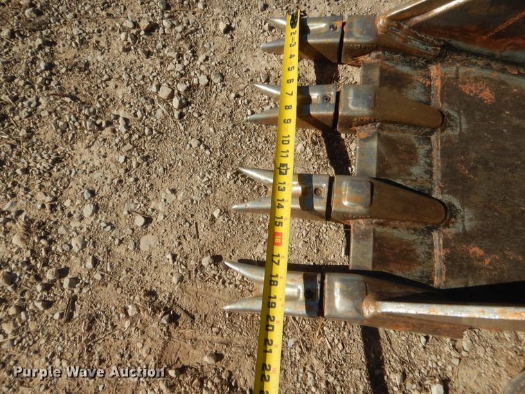 image for item DJ2062 2019 Kubota U35-4  mini excavator