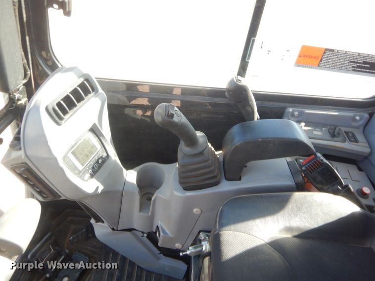 image for item DJ2062 2019 Kubota U35-4  mini excavator