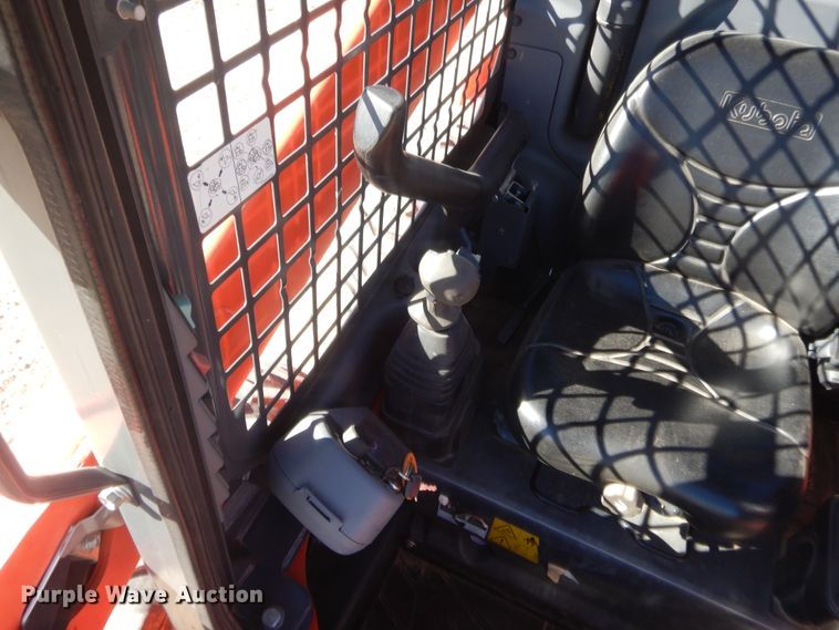 image for item DJ2063 2018 Kubota SSV75  skid steer loader