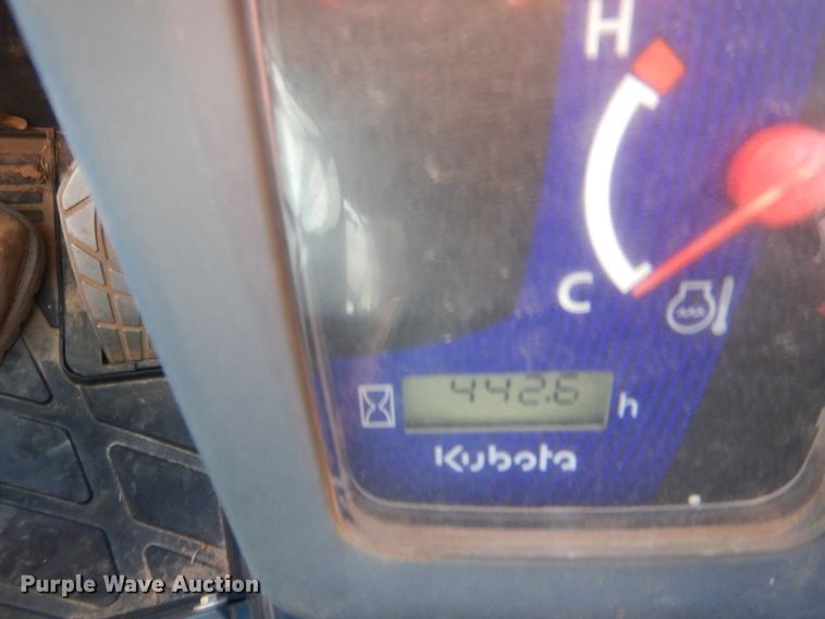 image for item DJ2063 2018 Kubota SSV75  skid steer loader