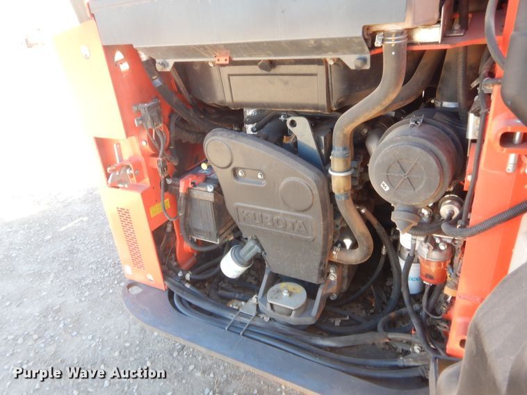 image for item DJ2063 2018 Kubota SSV75  skid steer loader