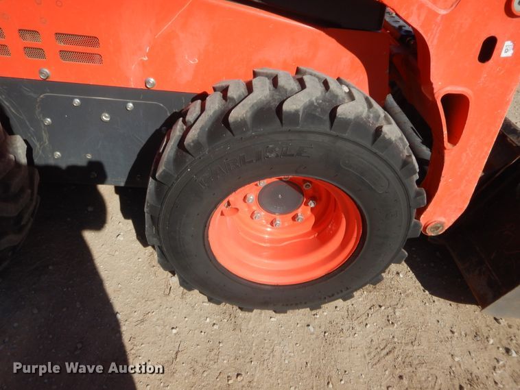 image for item DJ2063 2018 Kubota SSV75  skid steer loader