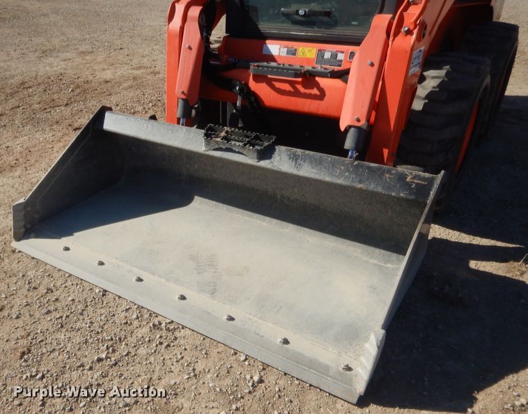 image for item DJ2064 2017 Kubota SSV75  skid steer loader