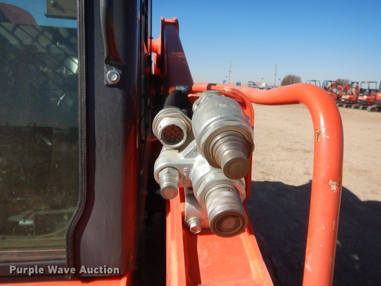 image for item DJ2064 2017 Kubota SSV75  skid steer loader