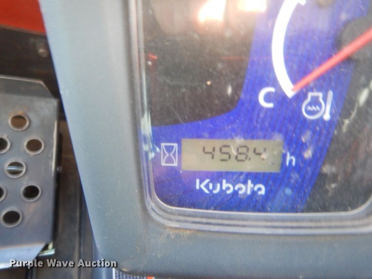 image for item DJ2064 2017 Kubota SSV75  skid steer loader