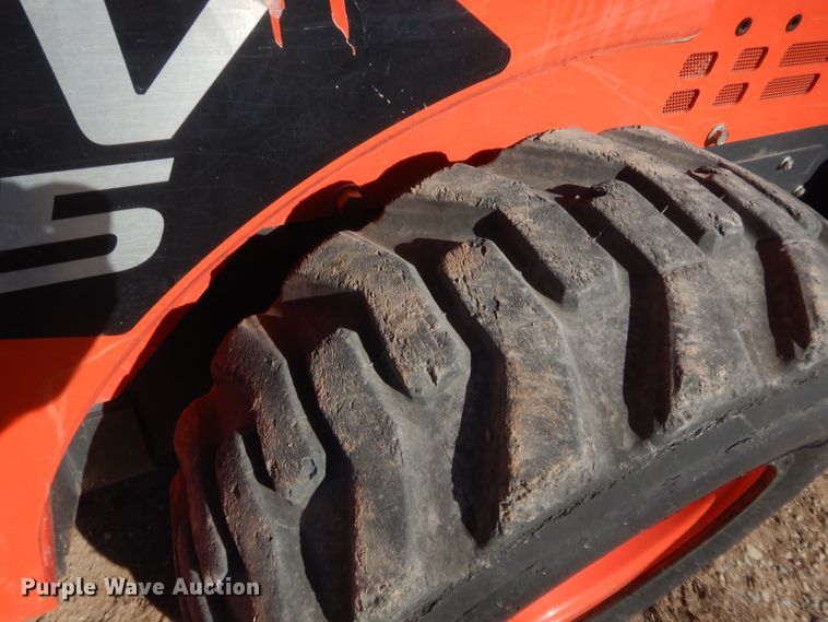 image for item DJ2064 2017 Kubota SSV75  skid steer loader