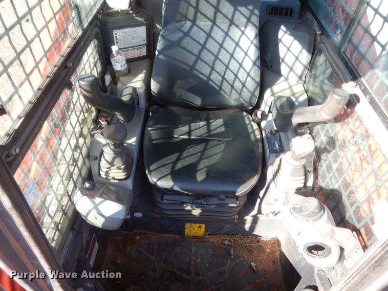 image for item DJ2115 2020 Kubota SVL75-2  tracked skid steer loader