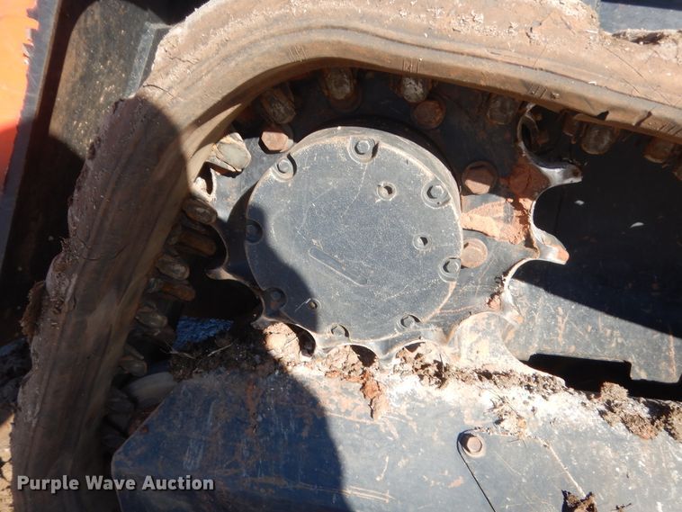 image for item DJ2115 2020 Kubota SVL75-2  tracked skid steer loader