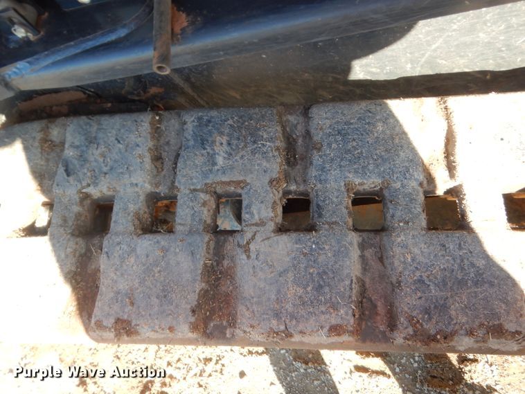 image for item DJ2115 2020 Kubota SVL75-2  tracked skid steer loader