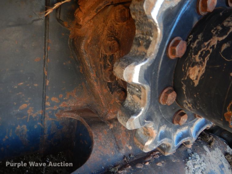 image for item DJ2116 Kubota SVL75-2  tracked skid steer loader