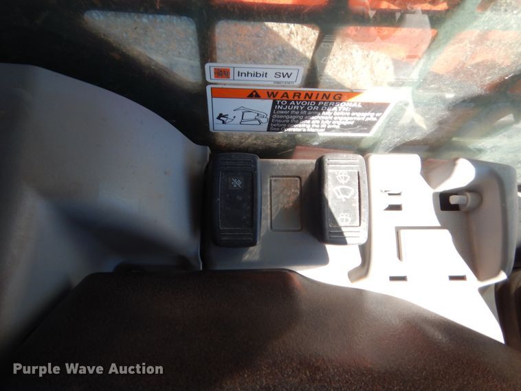 image for item DJ2117 2017 Kubota SVL75-2  tracked skid steer loader