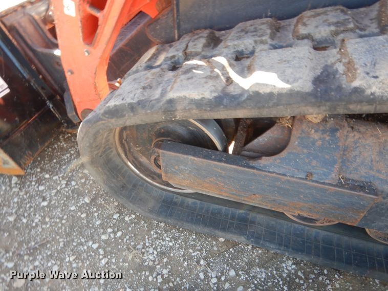 image for item DJ2117 2017 Kubota SVL75-2  tracked skid steer loader