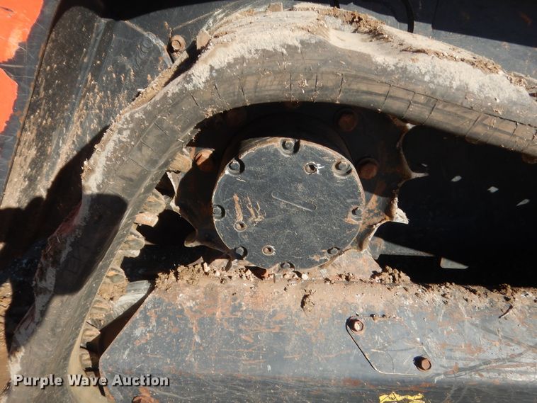 image for item DJ2117 2017 Kubota SVL75-2  tracked skid steer loader