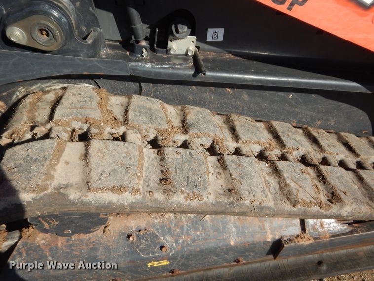 image for item DJ2117 2017 Kubota SVL75-2  tracked skid steer loader