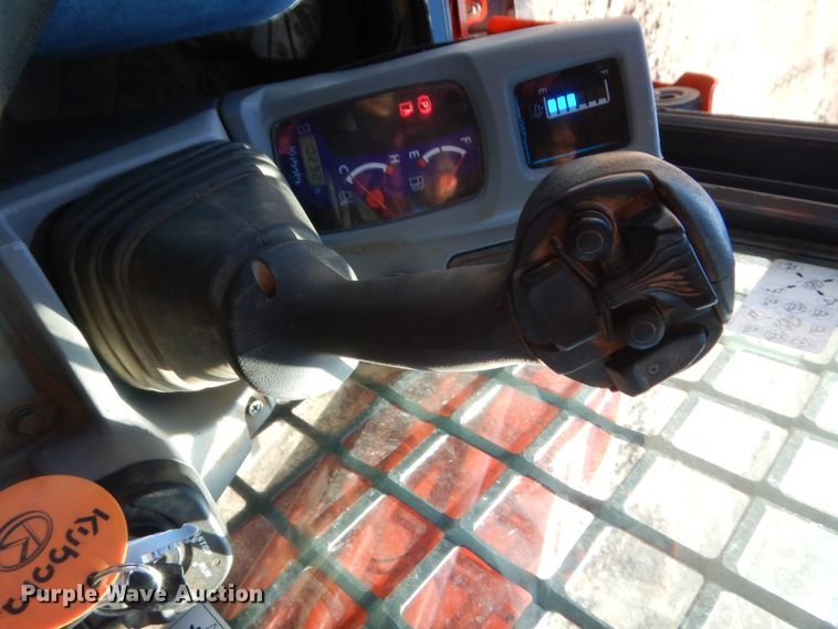 image for item DJ2131 Kubota SVL95  tracked skid steer loader