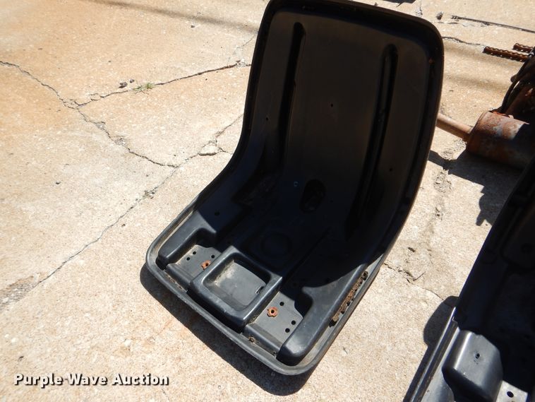 image for item AE9728 John Deere Gator  utility vehicle