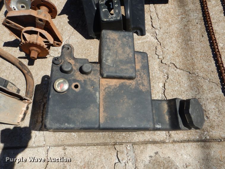 image for item AE9728 John Deere Gator  utility vehicle