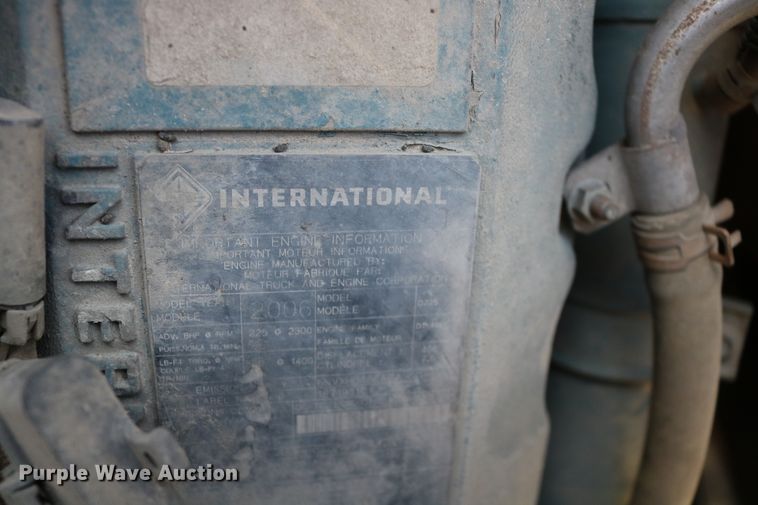 image for item DD6153 2007 International 4300  truck cab and chassis