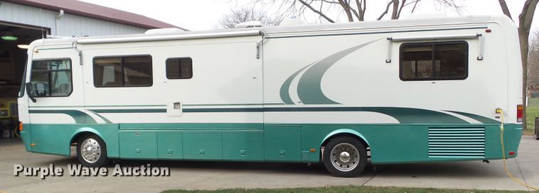 image for item DF0960 1997 Monaco Windsor  RV