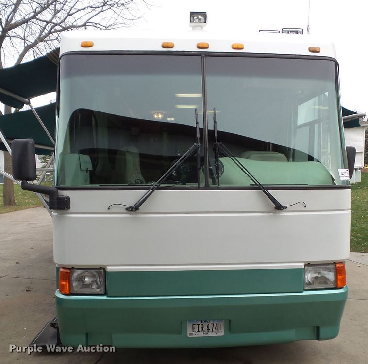 image for item DF0960 1997 Monaco Windsor  RV