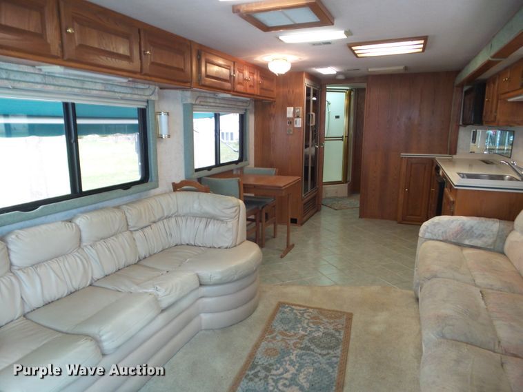 image for item DF0960 1997 Monaco Windsor  RV