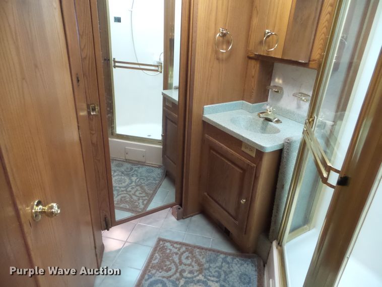 image for item DF0960 1997 Monaco Windsor  RV