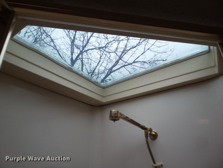 image for item DF0960 1997 Monaco Windsor  RV