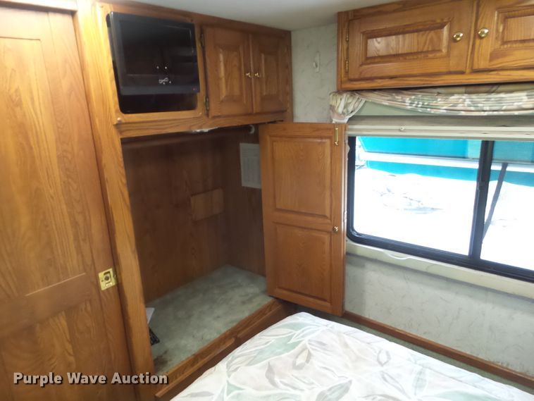 image for item DF0960 1997 Monaco Windsor  RV