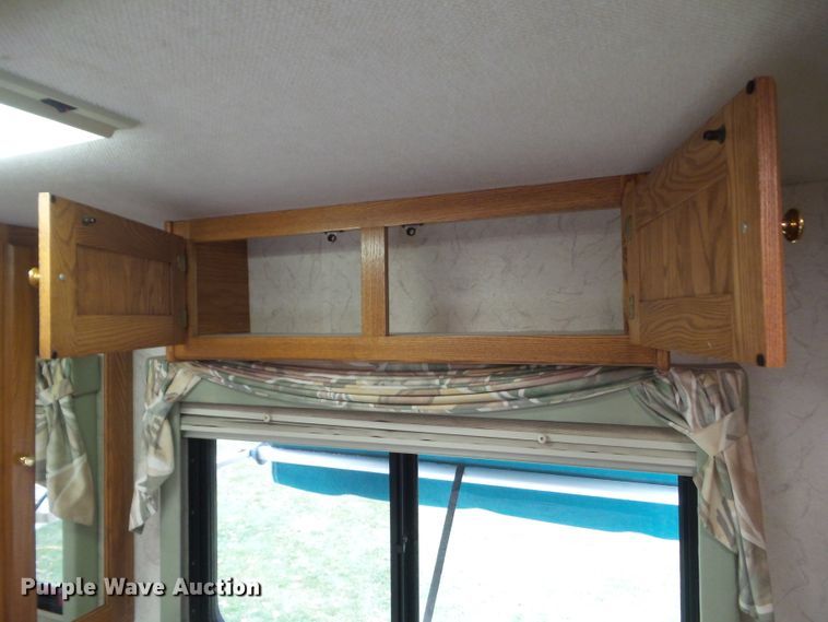 image for item DF0960 1997 Monaco Windsor  RV