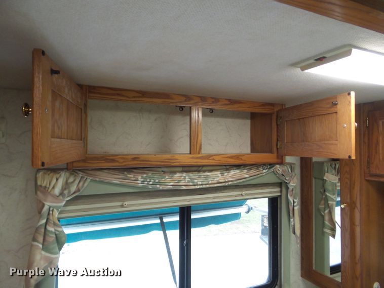 image for item DF0960 1997 Monaco Windsor  RV