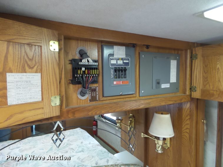 image for item DF0960 1997 Monaco Windsor  RV