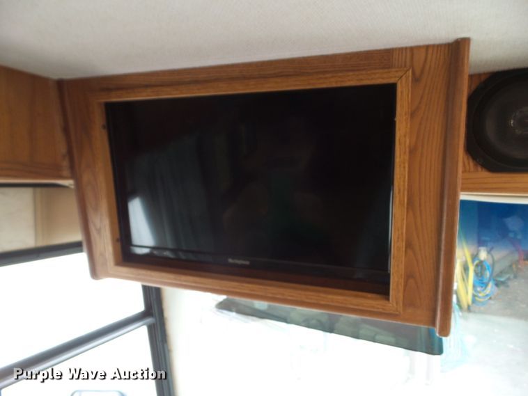 image for item DF0960 1997 Monaco Windsor  RV