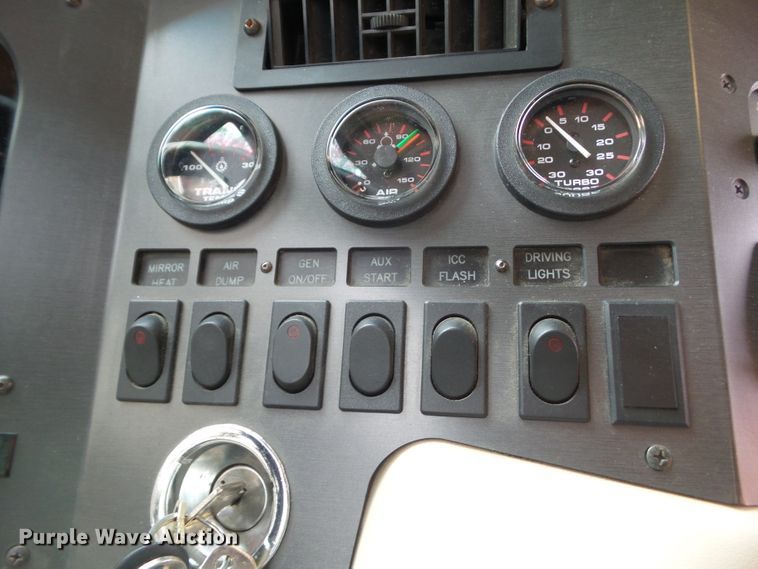 image for item DF0960 1997 Monaco Windsor  RV