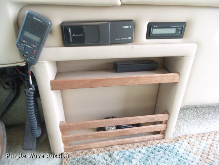 image for item DF0960 1997 Monaco Windsor  RV