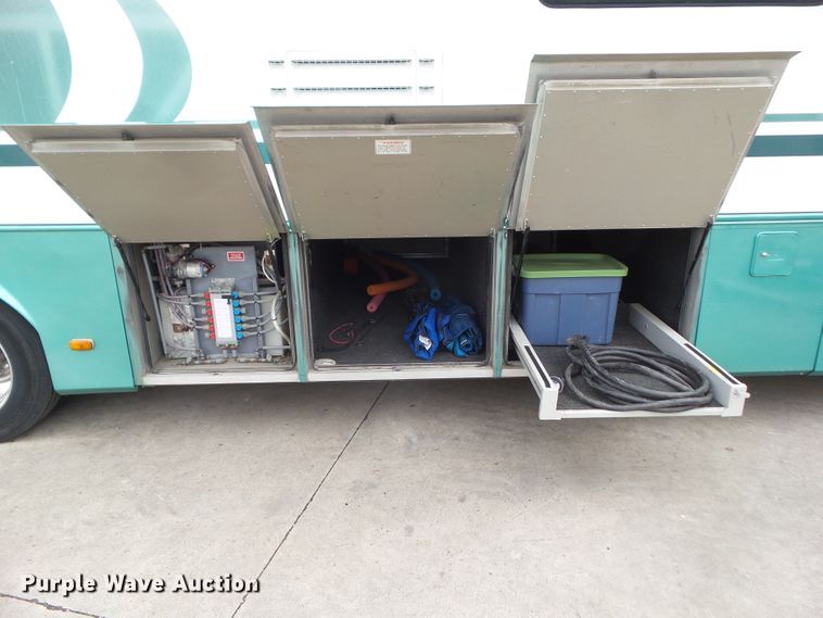 image for item DF0960 1997 Monaco Windsor  RV