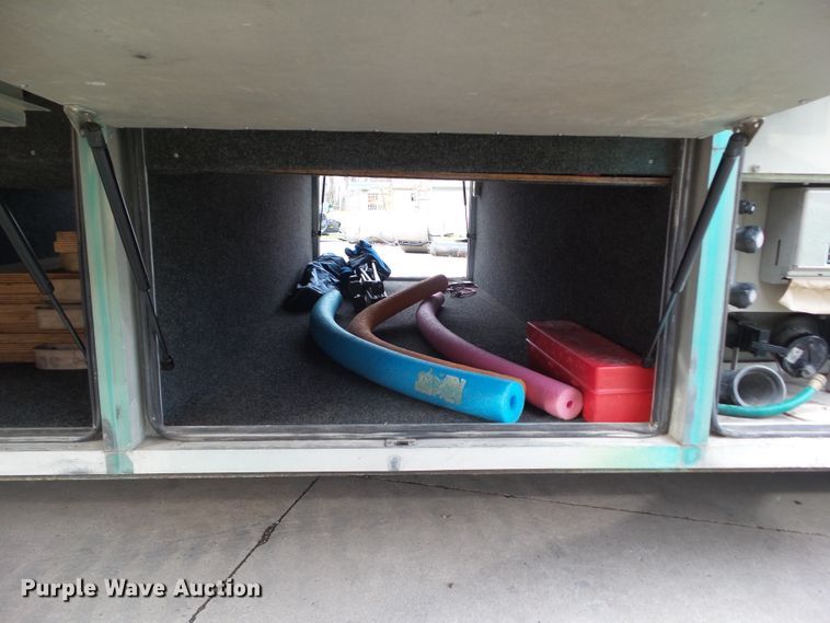 image for item DF0960 1997 Monaco Windsor  RV