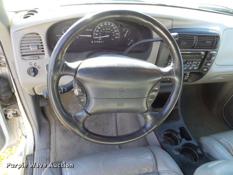 image for item DF0974 1998 Mercury Mountaineer  SUV