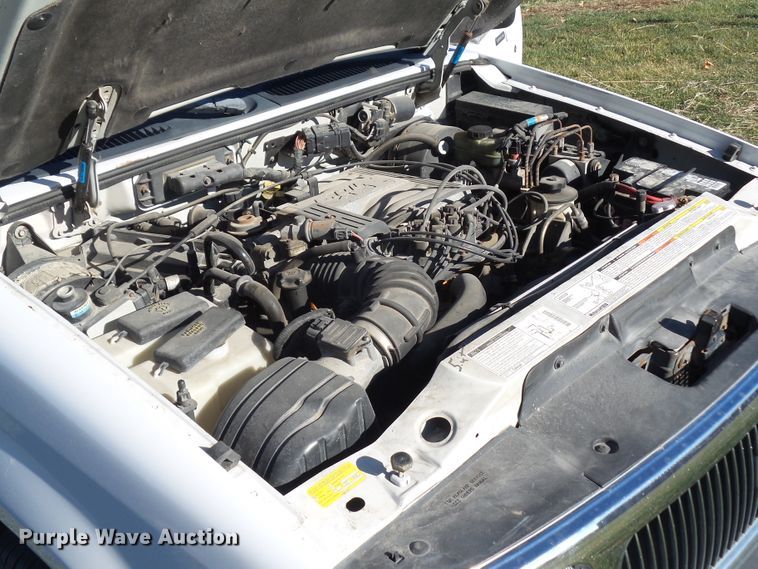 image for item DF0974 1998 Mercury Mountaineer  SUV