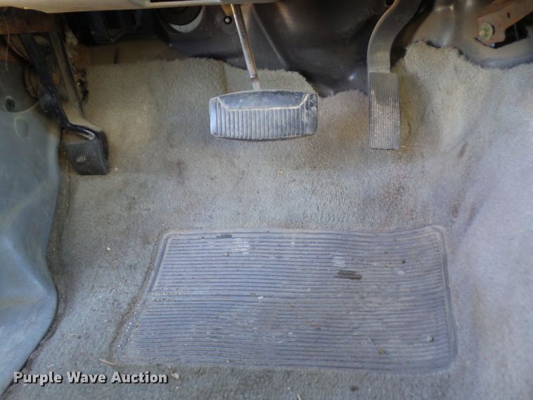 image for item DF0975 1998 Ford Explorer XLT  SUV
