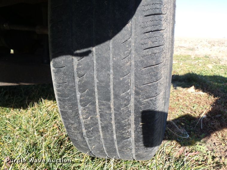 image for item DF0975 1998 Ford Explorer XLT  SUV