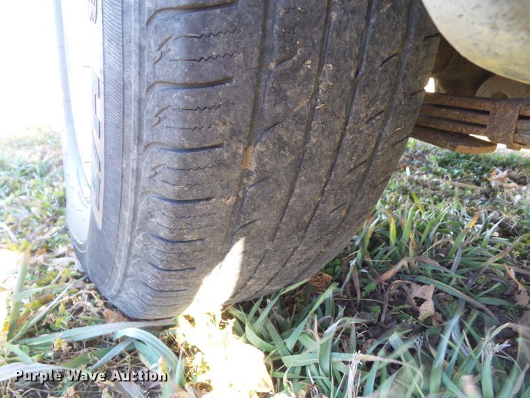 image for item DF0975 1998 Ford Explorer XLT  SUV
