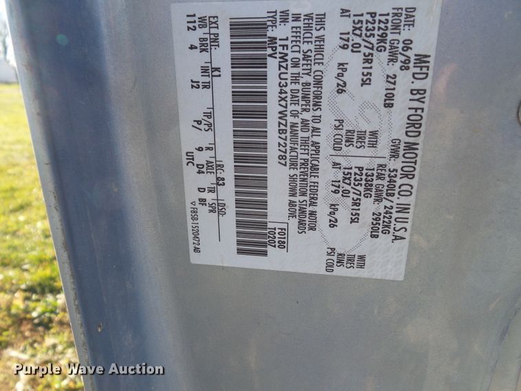 image for item DF0975 1998 Ford Explorer XLT  SUV