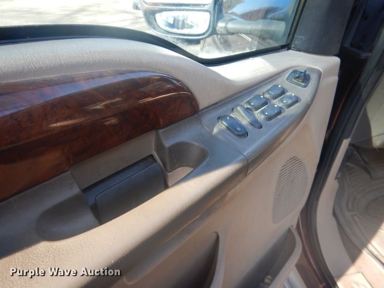 image for item DG4648 2000 Ford Excursion Limited  SUV